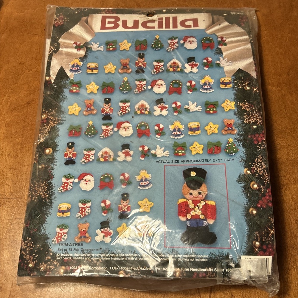 Vintage 1993 Bucilla Trim-A-Tree New Felt Kit 75 Ornaments 83103